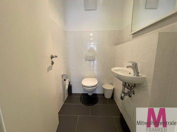 Neu renoviertes Zimmer in 4er WG im Herzen der Altstadt – Nürnberg – Vorschaubild 9