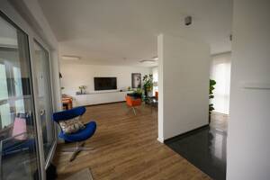 Moderne, großzügig geschnittene,lichtdurchflutete Wohnung in Architektenhaus – 45239 Essen – Vorschaubild 5