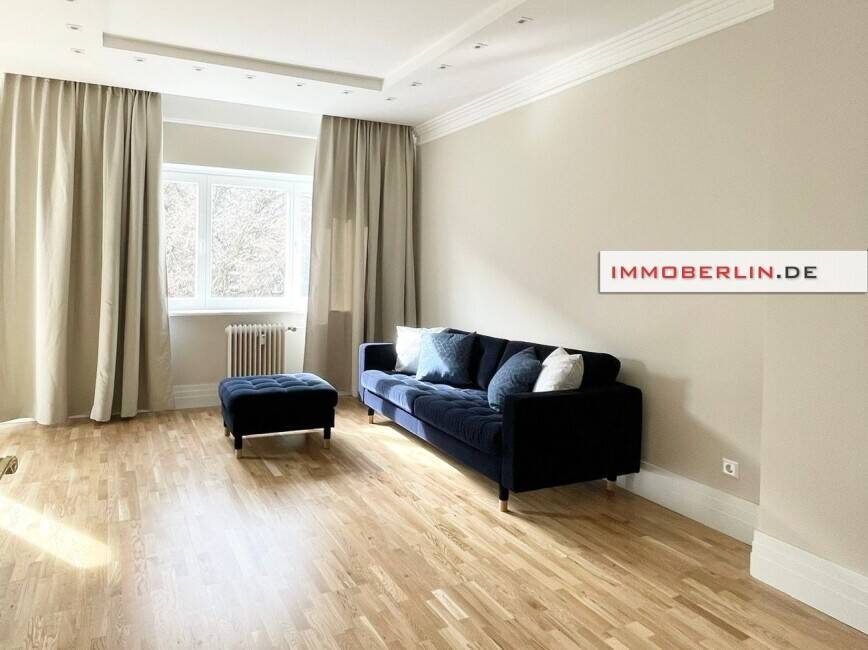 IMMOBERLIN.DE - 2022 exquisit sanierte Wohnung mit Südloggia zwischen Preußenpark & Olivaer Platz