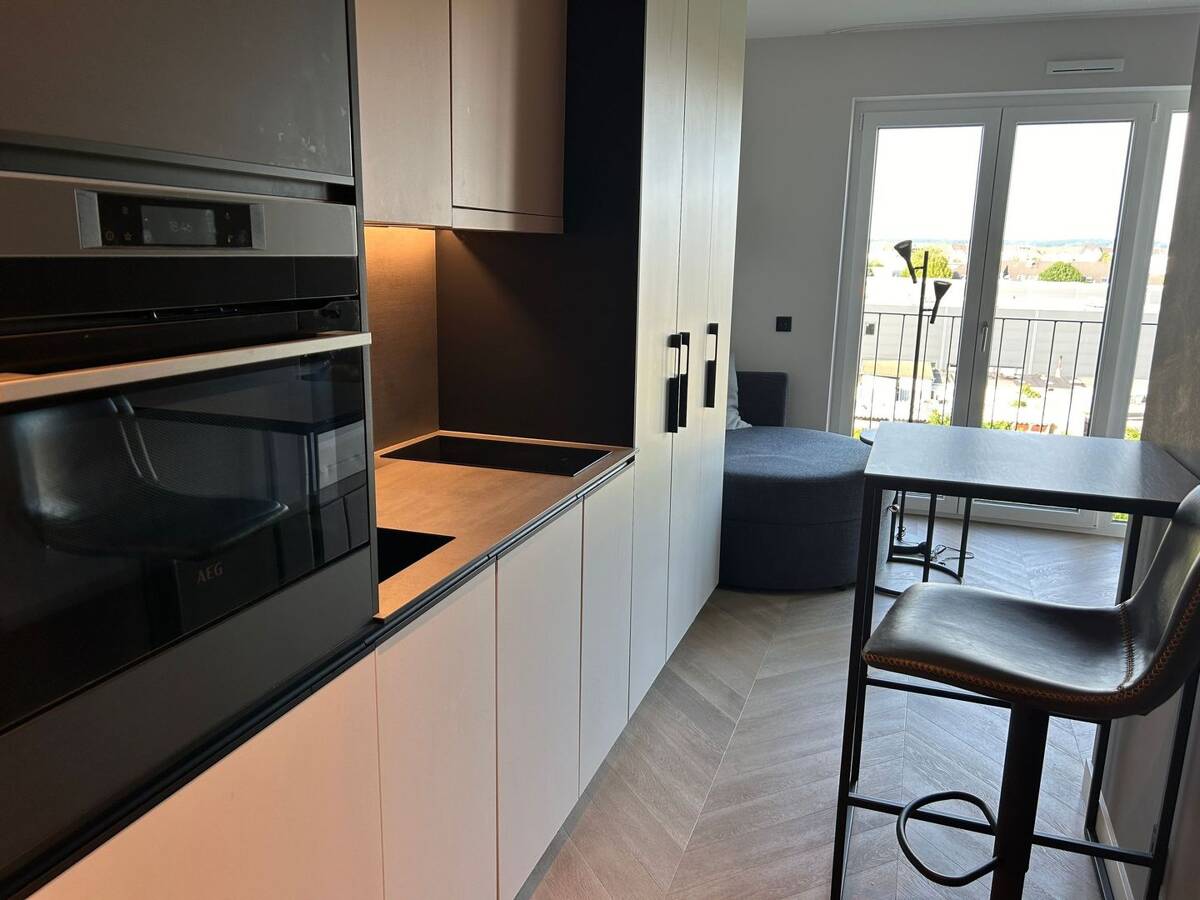 Kompaktes Mikroapartment mit Vollausstattung und vielen digitalen Features – 40227 Düsseldorf – Bild 1 von 5