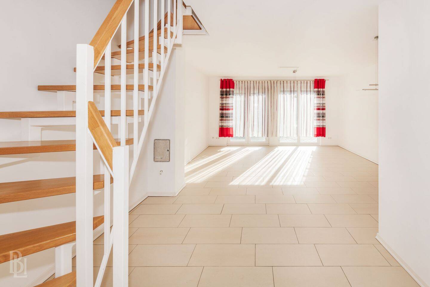 Wohnen am Wasser: Familienhaus mit großem Garten, Carport & 3 Bädern – Berlin – Vorschaubild 3