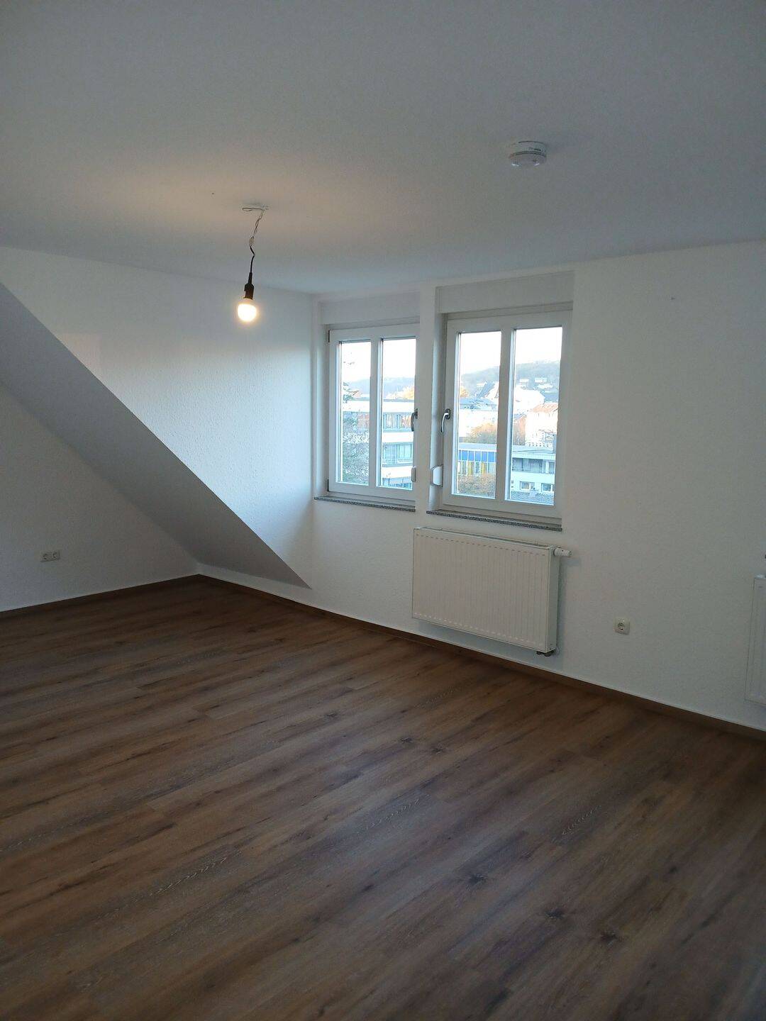 komfortable 3-ZKB DG-Wohnung in Siegen-Zentrum mit Krönchenblick – Siegen – Vorschaubild 6