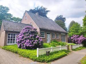 Stilvolles Einfamilienhaus in Oberneuland – 28355 Bremen – Vorschaubild 2