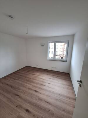 *NEUBAU* Exklusive 4-Zimmer-Wohnungen mit Balkon und Aufzug im 1. bis 4. Obergeschoss in 90763 Fürth – 90763 Fürth – Vorschaubild 6