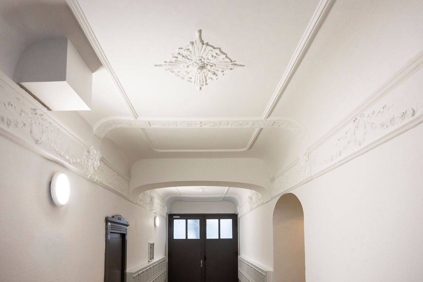 Über den Dächern des Prenzlauer Bergs - großzügige 3-Zimmer-Altbauwohnung im DG mit Eigennutz-Option – Berlin – Vorschaubild 8