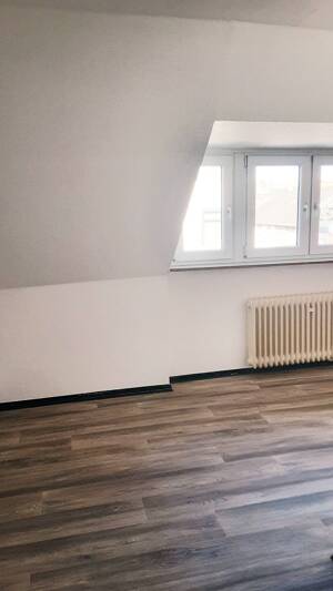 Helle Dachgeschosswohnung in Neuss City – 41460 Neuss – Vorschaubild 8