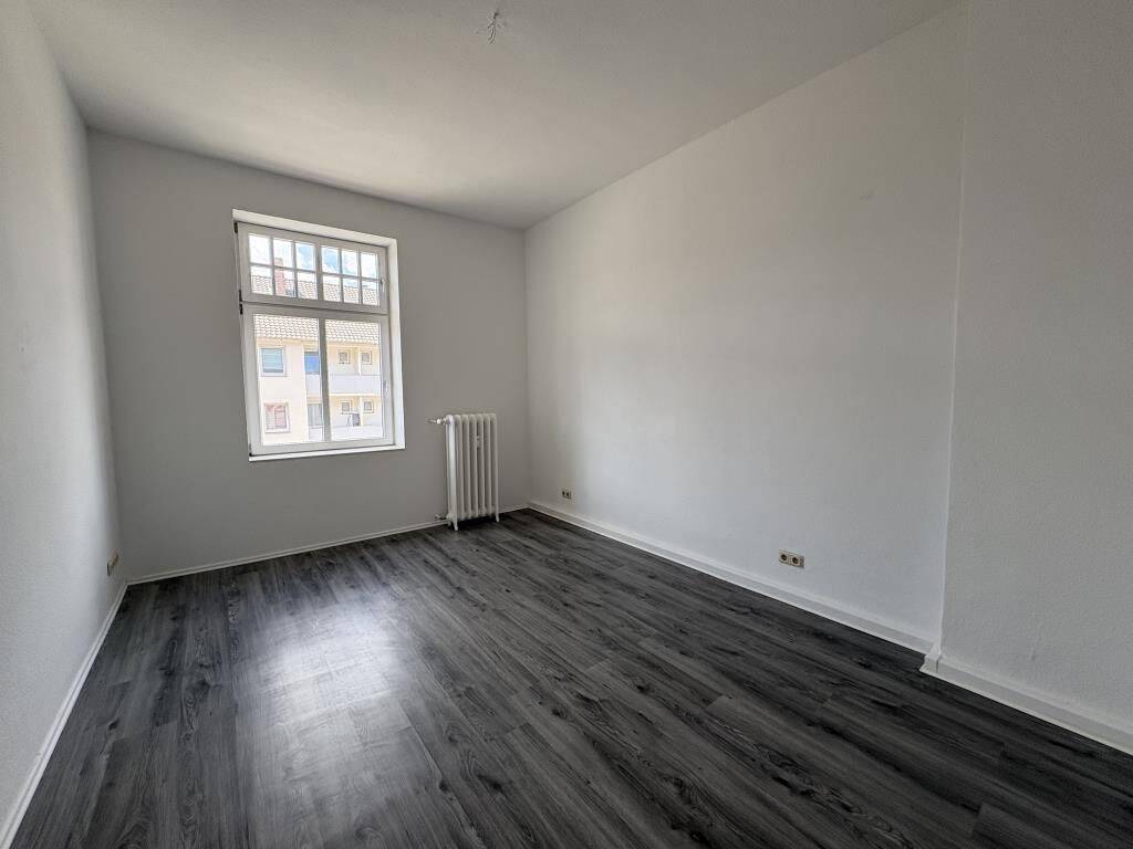 Renovierte 3-Zimmer-Wohnung mit Altbaucharme in Bremerhaven – Bremerhaven – Vorschaubild 7