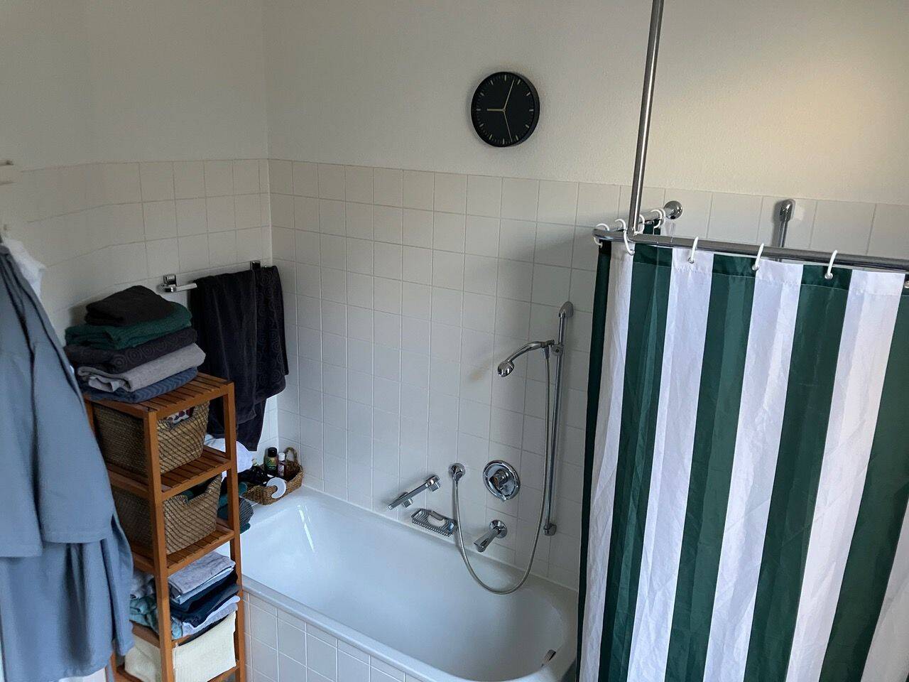 Wunderschöne sanierte Altbau-Wohnung mit Garten und Stellplatz im Herzen von Reutlingen – Reutlingen – Vorschaubild 3