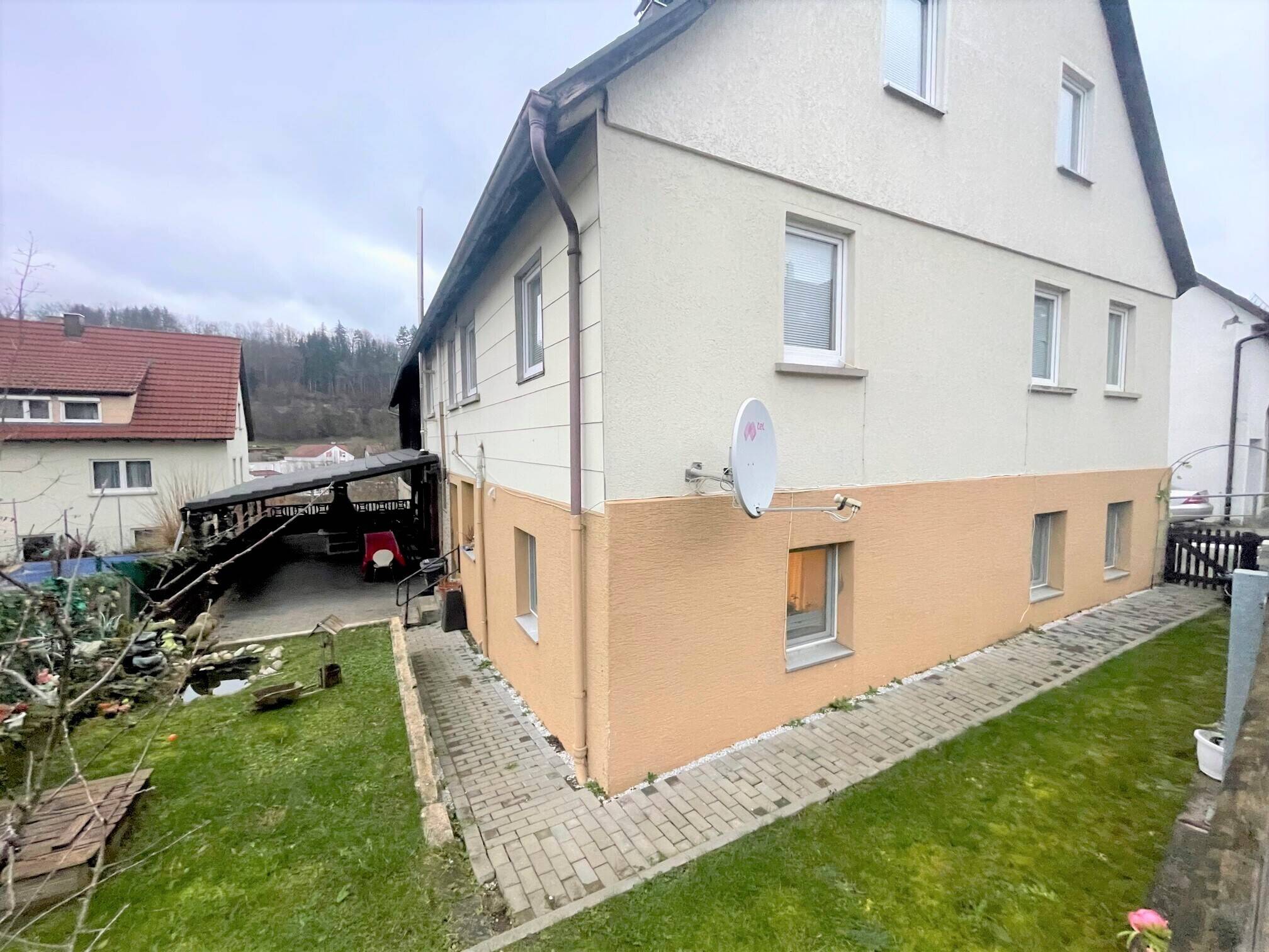 Kurzfristiges Angebot! Großes Gebäude mit vielen Zimmern und unzähligen Möglichkeiten zu verkaufen – Abtsgmünd – Vorschaubild 4