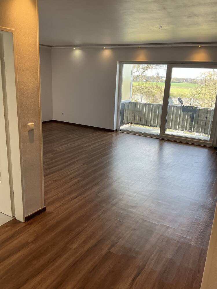 Wunderschöne 4-Zimmer-Wohnung mit Balkon, Aufzug und Tiefgaragenstellplatz! – Mönchengladbach – Vorschaubild 4