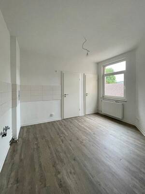 Neu renovierte 4-Zimmer-Wohnung im Altbau! – 7745 Jena – Vorschaubild 4