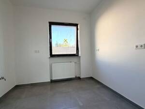 Helle sanierte 3 Zimmer Wohnung mit Balkon, Garage und Keller – 90765 Fürth – Vorschaubild 4