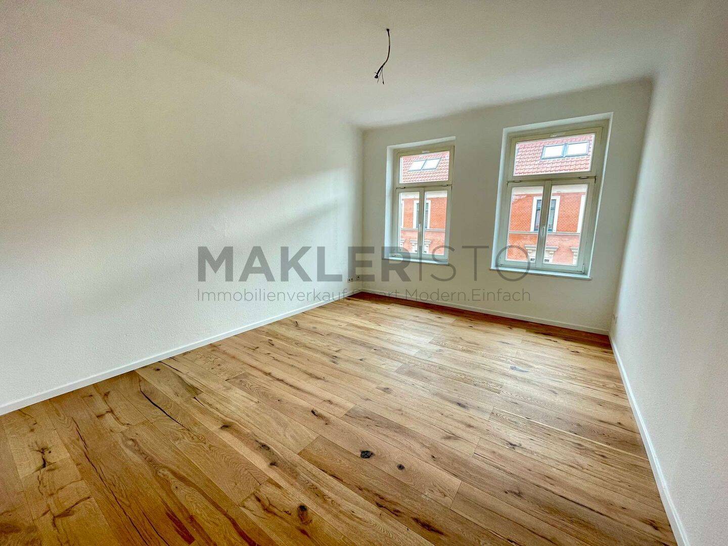 **Barrierefreie, frisch modernisierte 2-Zimmer-Wohnung mit Tageslichtbad & zukünftigem Balkon**