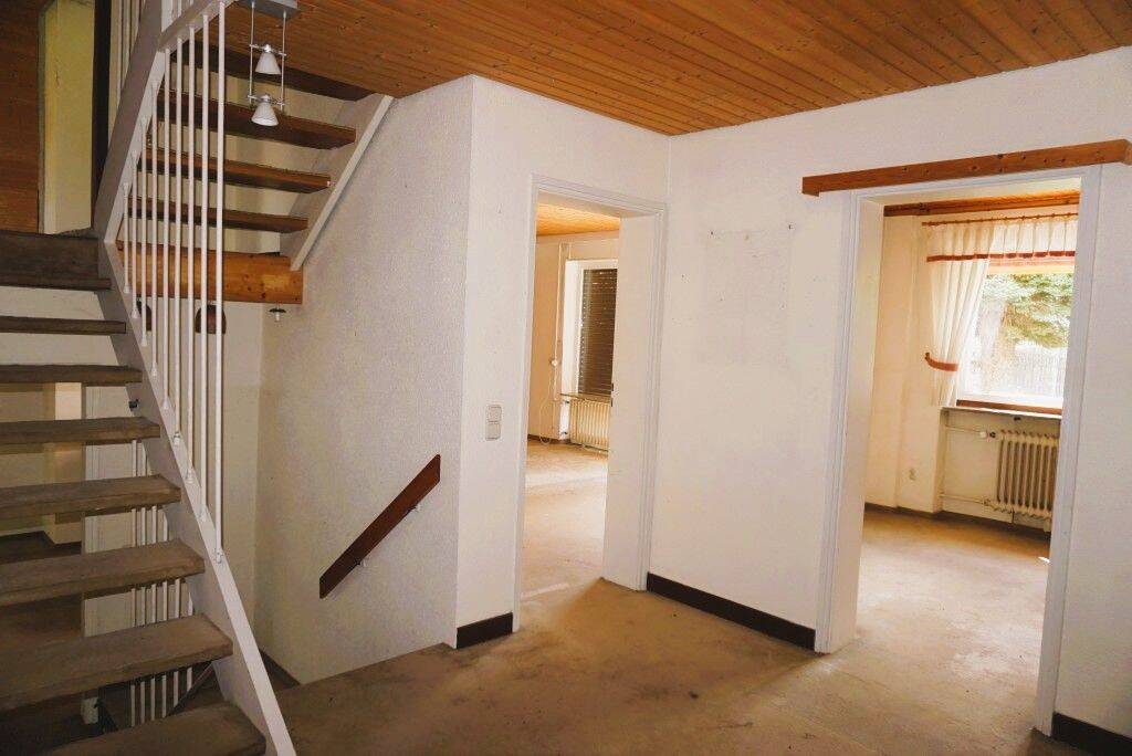 Split-Level-Haus mit Potenzial Nbg. - Eibach – Nürnberg – Vorschaubild 4