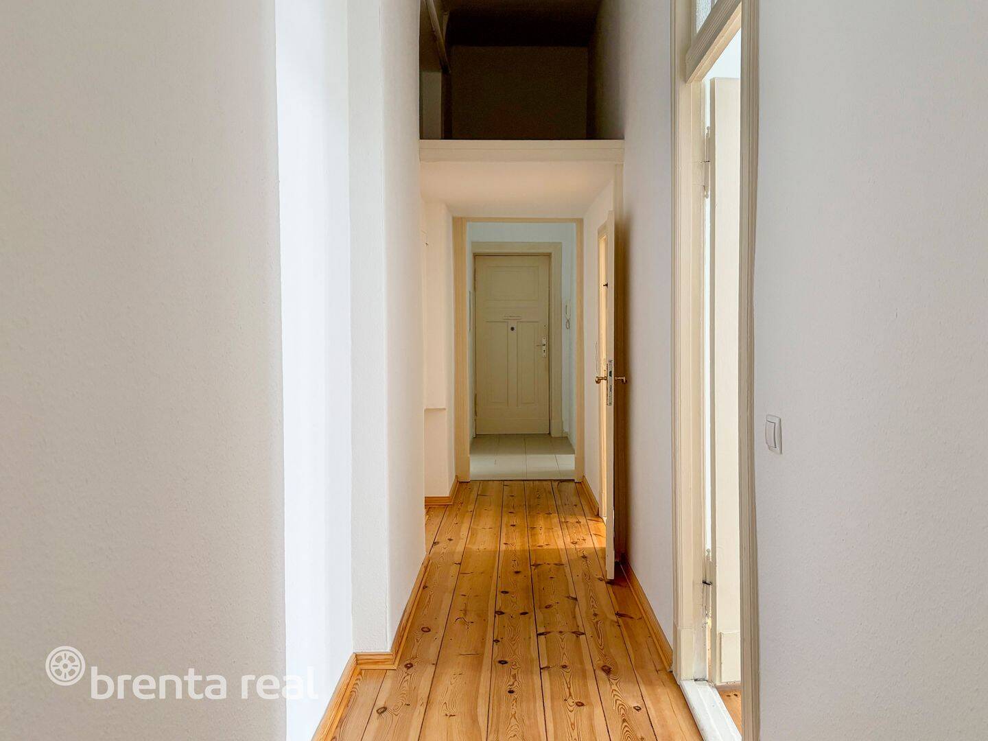 Modernisierte Altbauwohnung in bester Lage – Berlin – Vorschaubild 9