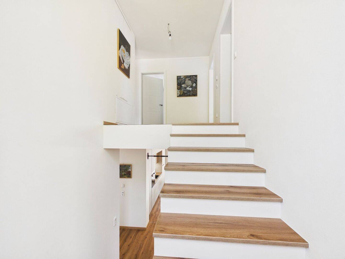 A+ Einfamilienhaus mit großzügigem Platzangebot und Studio mit separatem Eingang - BJ 2025 – Oberthulba – Vorschaubild 4