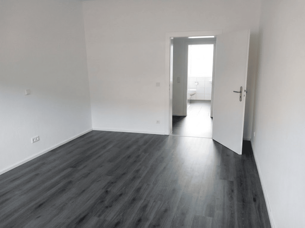 Helle 2,5 R.-Wohnung inkl. neuwertiger Einbauküche für max. 2 Personen – Oberhausen – Vorschaubild 5
