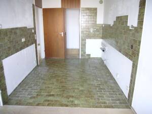 Ruhe - Sonne - Luft und viel Grün: Freie 2 1/2-Zimmer-ETW mit Südost-Balkon und TG-Stellplatz – 70195 Stuttgart – Vorschaubild 6