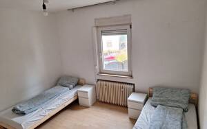 Zeitwohnen leicht gemacht: Möbliertes WG-Zimmer ab 1 Monat buchbar. – 74080 Heilbronn – Vorschaubild 2