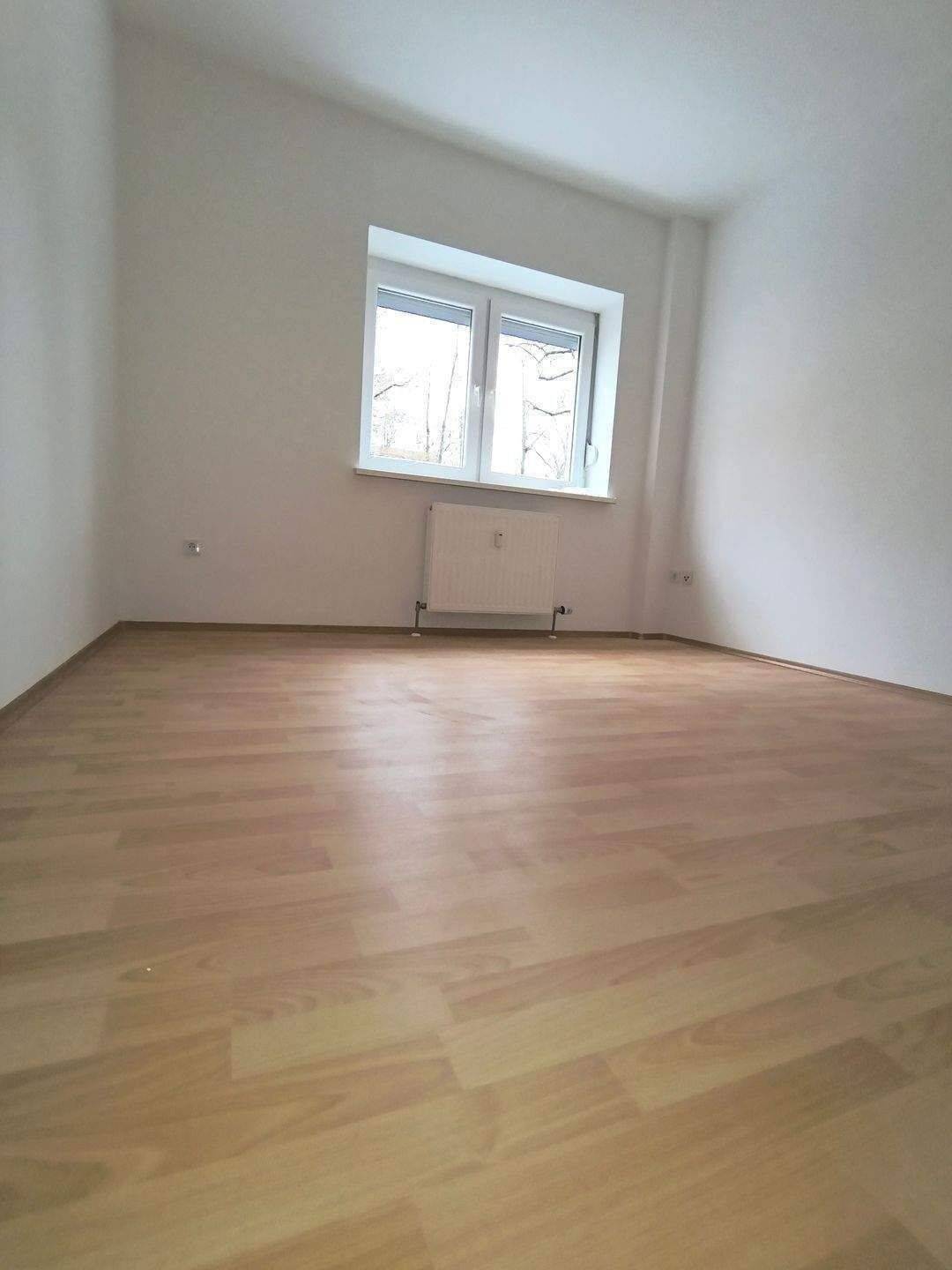 Mit Stellplatz: Moderne 3-Zimmer-Wohnung in Schweinau, Nürnberg - ideal für Singles und Paare – Nürnberg – Vorschaubild 2