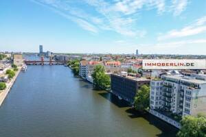 IMMOBERLIN.DE - Exquisite Altbauwohnung mit Balkon, Loftambiente & Lift an der Spree – 10997 Berlin – Vorschaubild 2