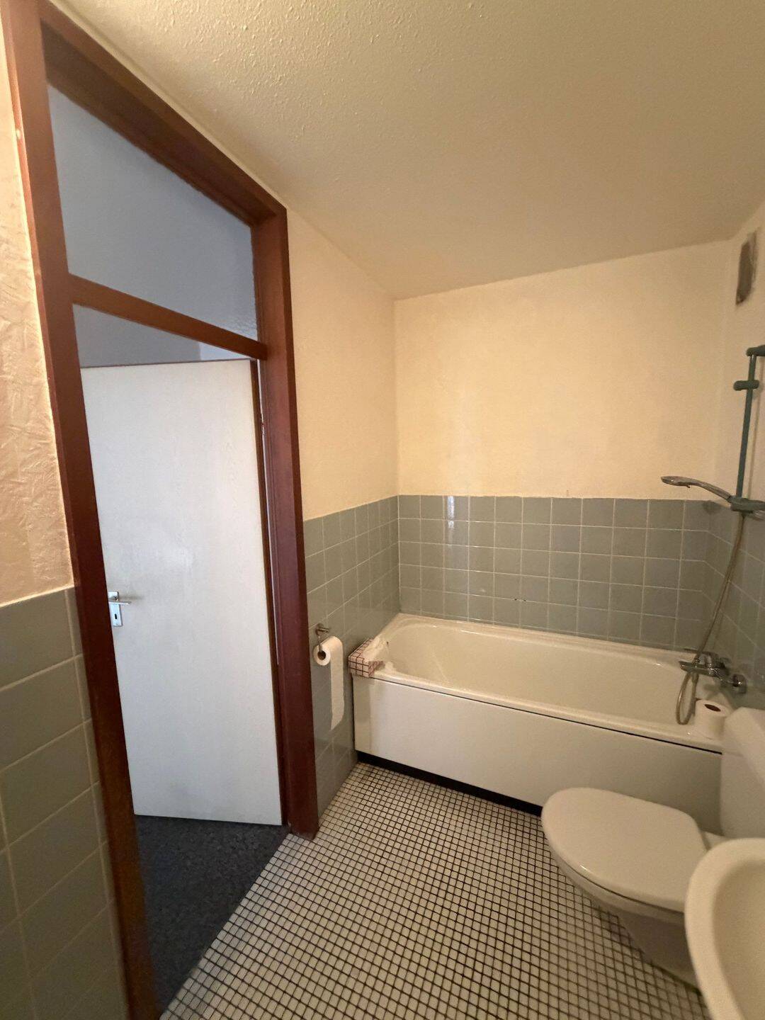 Helle 3-Zimmer-Wohnung mit Balkon in Bochum-Goyer Busch – Bochum – Vorschaubild 9