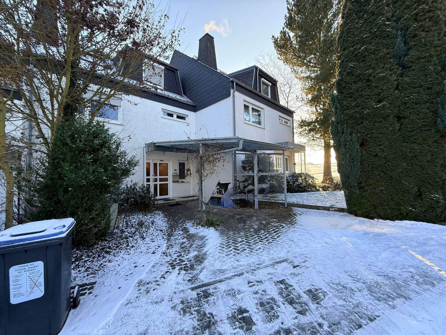 Charmantes Reihenmittelhaus mit genug Platz für die Familie! – Usingen – Vorschaubild 2