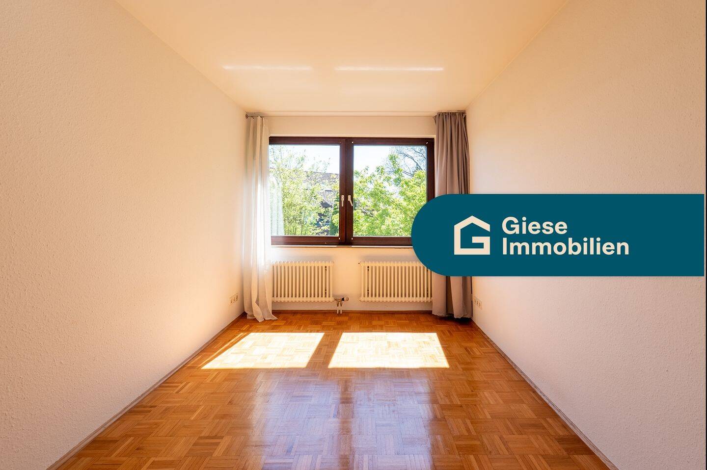 Familienwohnen und attraktive Investition – Stuttgart – Bild 1 von 9