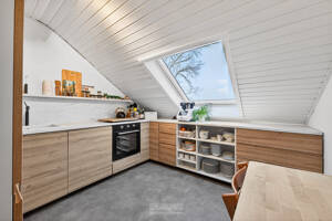 Wohnen mit Charakter - Lichtdurchflutete 3,5-Zimmer-Wohnung im obersten Geschoss – 93105 Tegernheim – Vorschaubild 6