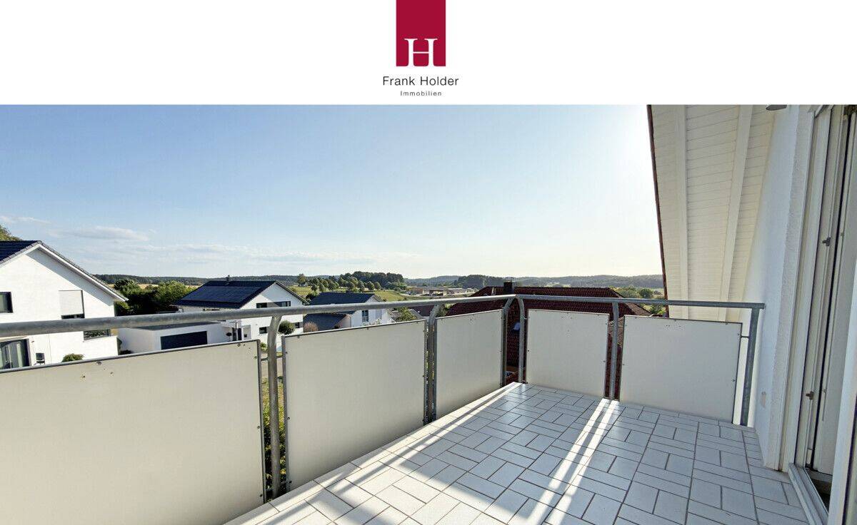 Erstbezug nach Modernisierung mit sonnigem Balkon