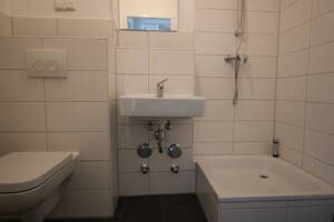 Modernisierte 2,5 Zimmerwohnung mit Abstellraum sucht Mieter – 24143 Kiel – Vorschaubild 4
