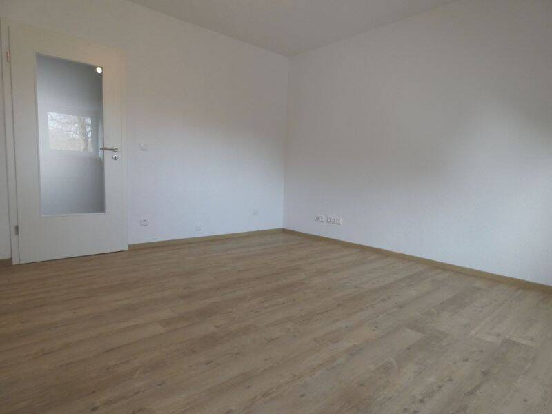 *** Altbauflair in Schlossparknähe! Sanierte DG-Wohnung mit Duschbad! *** – Essen – Vorschaubild 3