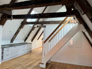 Helle Dachgeschosswohnung in der Altstadt