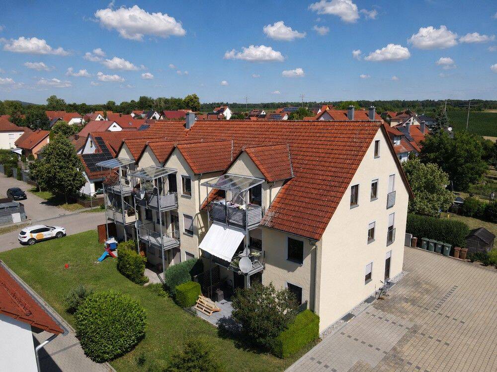 BARRIEREFREI UND GARTEN - 2-Zimmer-Wohnung mit Garage