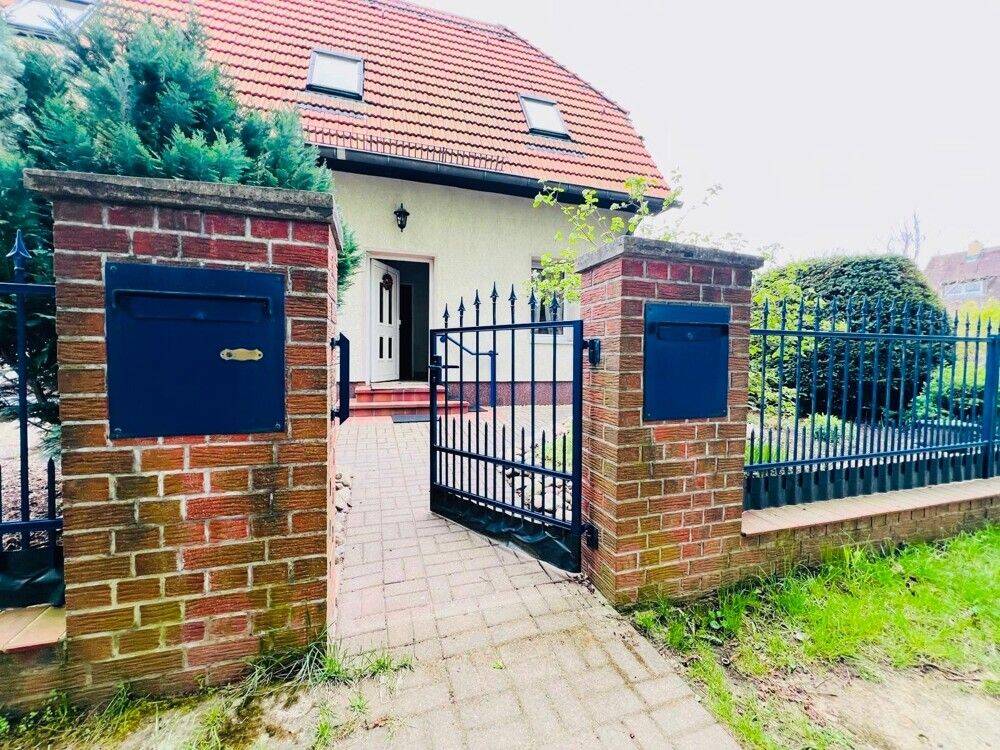 Ihre Möglichkeiten in Neuenhagen mit viel Land - Einfamilienhaus mit Einliegerwohnung! – Neuenhagen bei Berlin – Vorschaubild 2