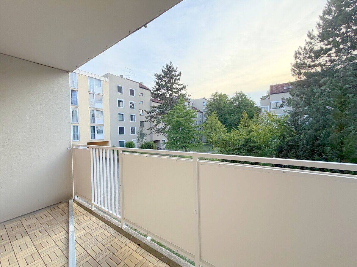 Ruhige Lage im Rückgebäude ! Renoviertes Appartement mit West-Balkon in Berg am Laim bei U-/S-Bahn – München – Vorschaubild 5