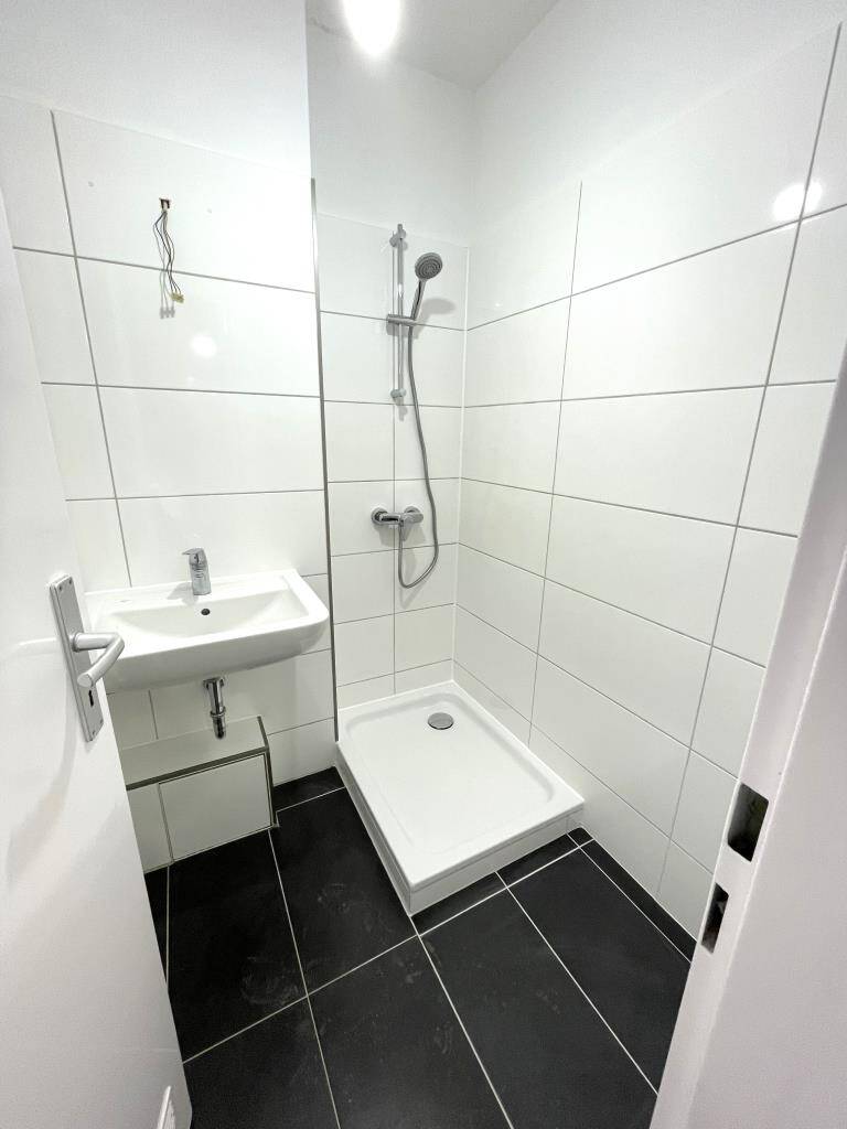 Charmante 3-Zimmer-Etagenwohnung in Wolfsburg 64 m² mit Dusche und Vinylboden – Wolfsburg – Vorschaubild 9