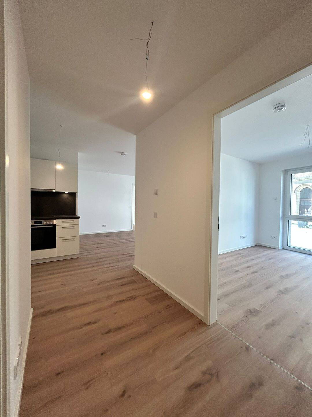 Exklusiver Neubau: 3 Zimmer-Wohnung Balkon überdacht | EBK | Abstellraum | TG – Nürnberg – Vorschaubild 6