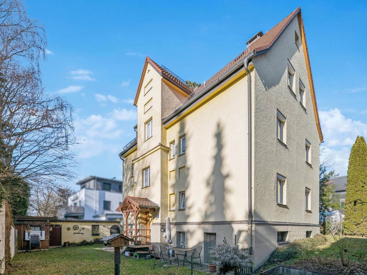 Charmante Stadtvilla mit Potential von ca. 1912 in bevorzugter Lage von München - St. Emmeram – 81925 München – Bild 1 von 9