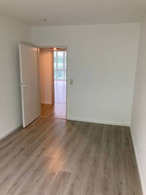 Sehr schöne 3-Raum-Wohnung mit Blick zur Alten Elbe auf dem Werder in Magdeburg! – 39114 Magdeburg – Vorschaubild 6
