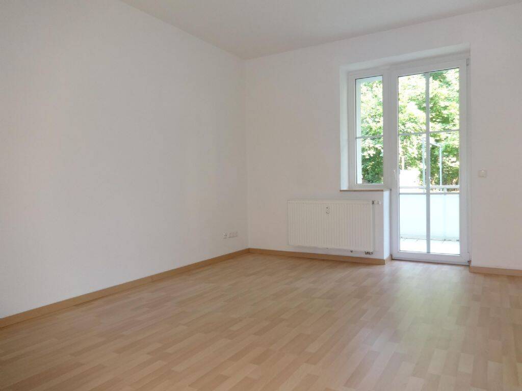 **Top sanierte Wohnung in ruhiger Lage mit Blick ins Grüne!** – Chemnitz – Vorschaubild 3