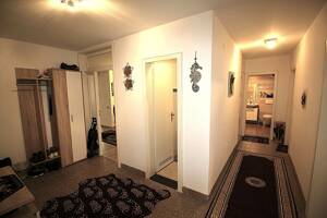 Sofort bezugsfrei! Gut geschnitten! Barrierearm! 4 Zimmer-Wohnung mit Balkon und TG-Stellplatz. – 53119 Bonn – Vorschaubild 7