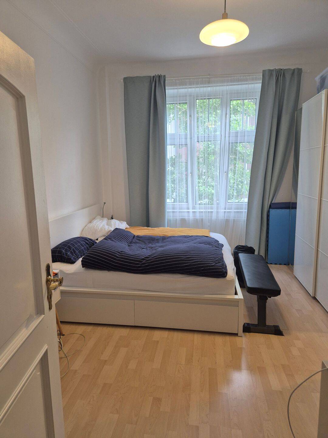 Charmante 2-Zimmer-Wohnung im 1. Obergeschoss eines gepflegten Mehrfamilienhauses – Düsseldorf – Vorschaubild 3