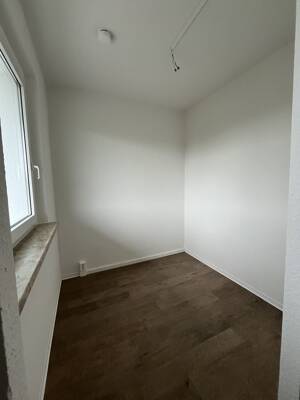 Barrierefreie 1-Raum-Wohnung mit bodengleicher Dusche und großem Balkon – 7549 Gera – Vorschaubild 5