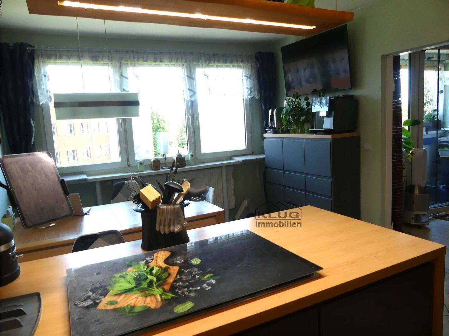 Wittenau! 2 + 2 halbe Zimmer DG-Eigentumswohnung mit schöner Loggia in der 3.OG mit Grünblick – Berlin – Vorschaubild 4