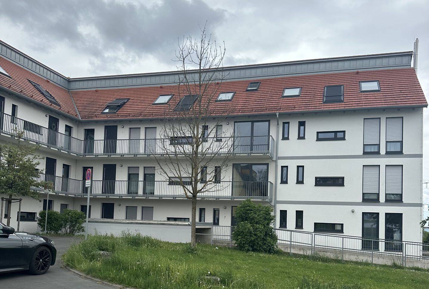 Traumhaft helle 4-Zimmer-Maisonettewohnung mit Balkon in 97076 Würzburg, Lengfeld