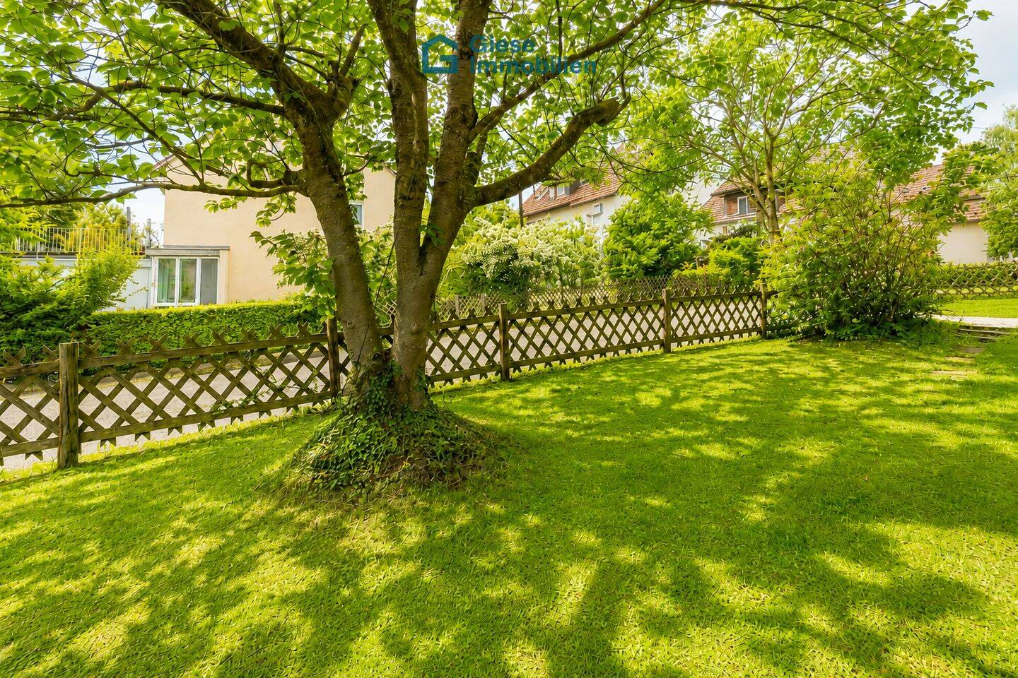 Hochwertige Wohnung mit großem Garten in Degerloch – Stuttgart – Vorschaubild 4