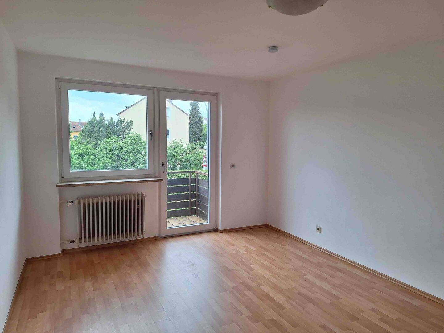 Willkommen zu Hause! Einzugsbereites Reiheneckhaus ! – Ingolstadt – Vorschaubild 8