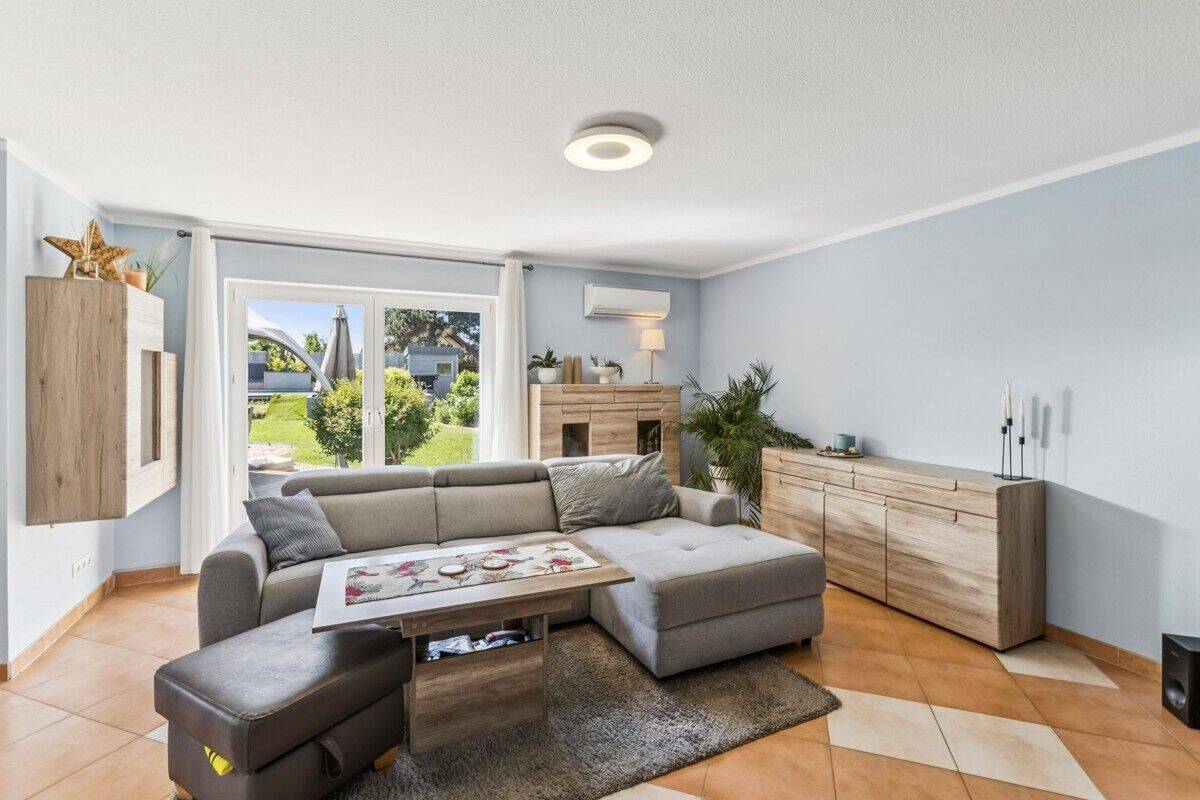 Provisionsfrei - Familienfreundliches Haus in gutem Zustand mit sonnigem Garten und Pool – Leipzig – Vorschaubild 9