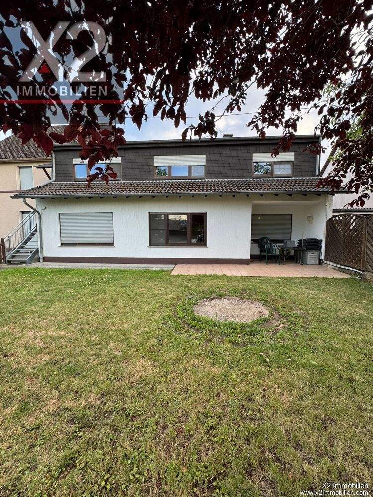 Attraktives Gesamtpaket: Charmantes Einfamilienhaus, Zweifamilienhaus und Baugrundstück zu verkaufen – Landscheid – Bild 1 von 9